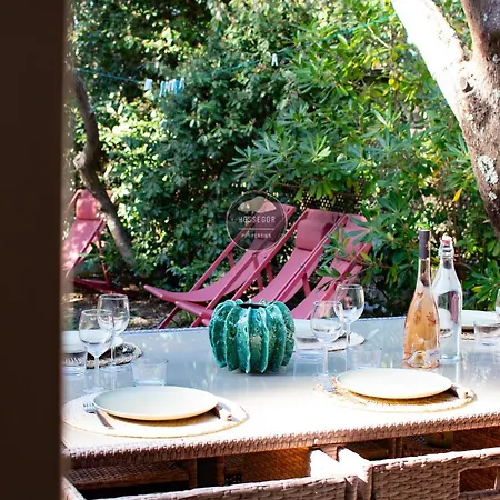 Patio - - Foret - - Calme